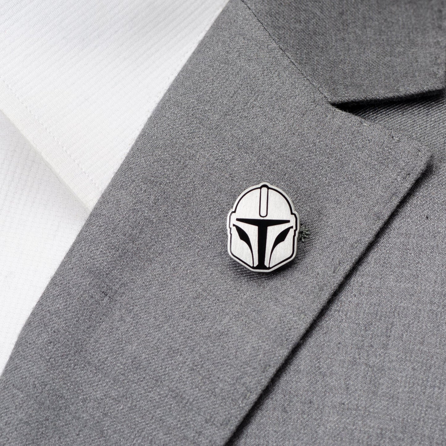 Star Wars The Mandalorian Mando Helmet Plated Metal Lapel Pin