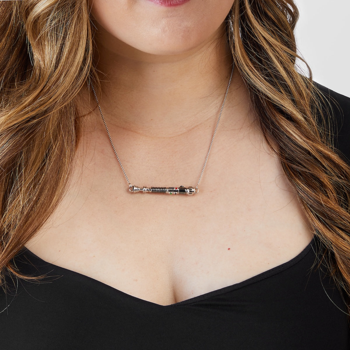 Adjustable rounded box chain with black and white rhodium lightsaber pendant
